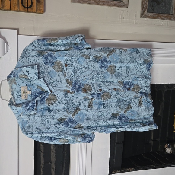 Island Shores Other - Island Shores tropical short sleeve shirt